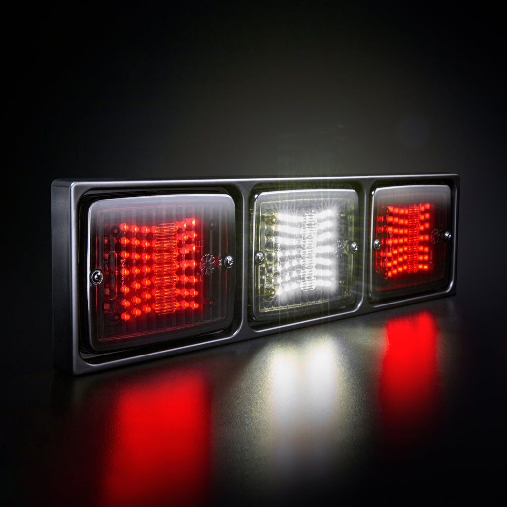 |STRANDS| IZE LED FRAME 3Xsquare