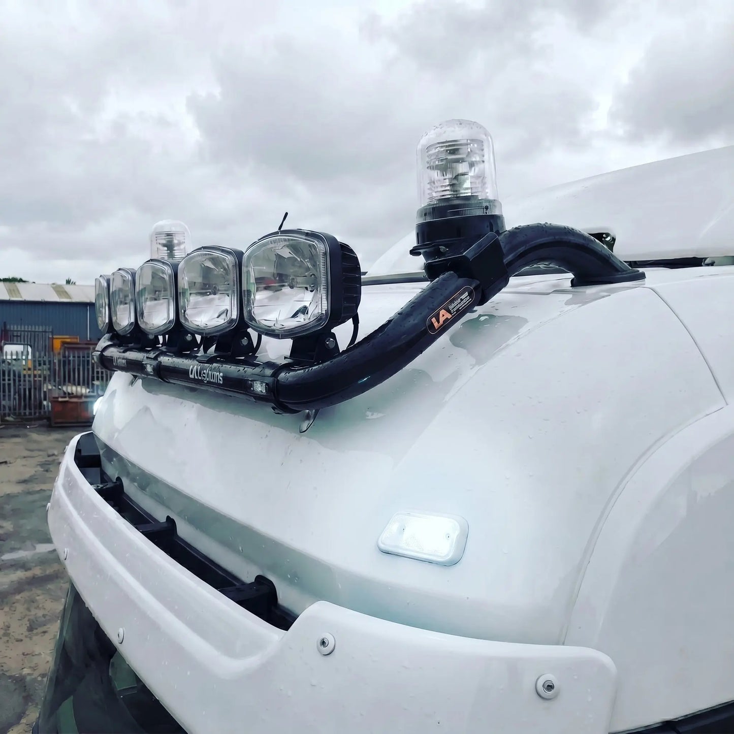 Actros MP4 Dual Colour Top Lamp (Fits Mercedes) Mercedes