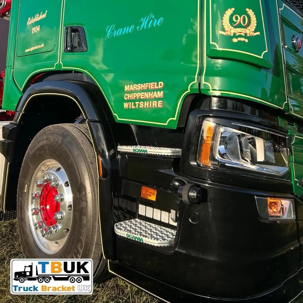 Next Gen R/S Series Step Infill Panel With Side Marker Light (Fits Scania) Scania