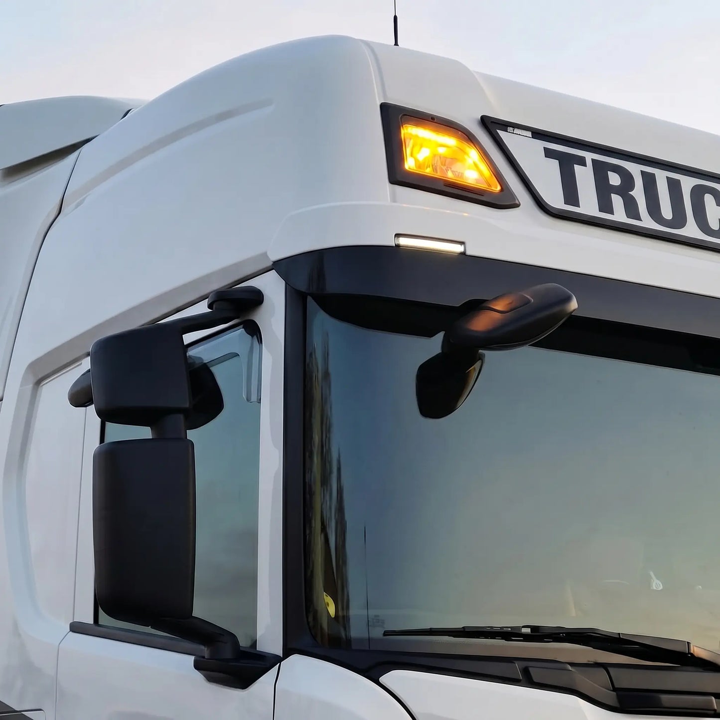 Next-Gen Dual-Color Position Lights Top High-Beam (Fits Scania 2016-2022) Scania