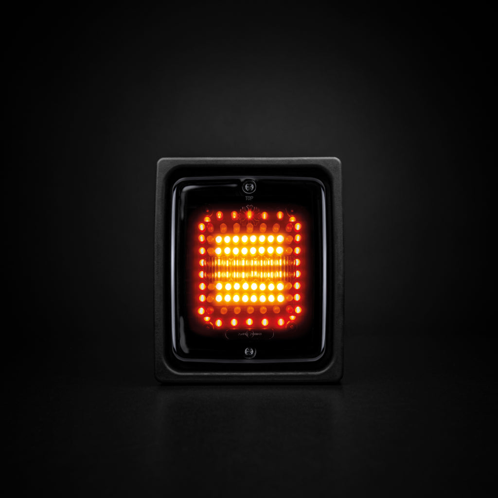 |STRANDS| SQUARE IZE LED (Smoke Lens)