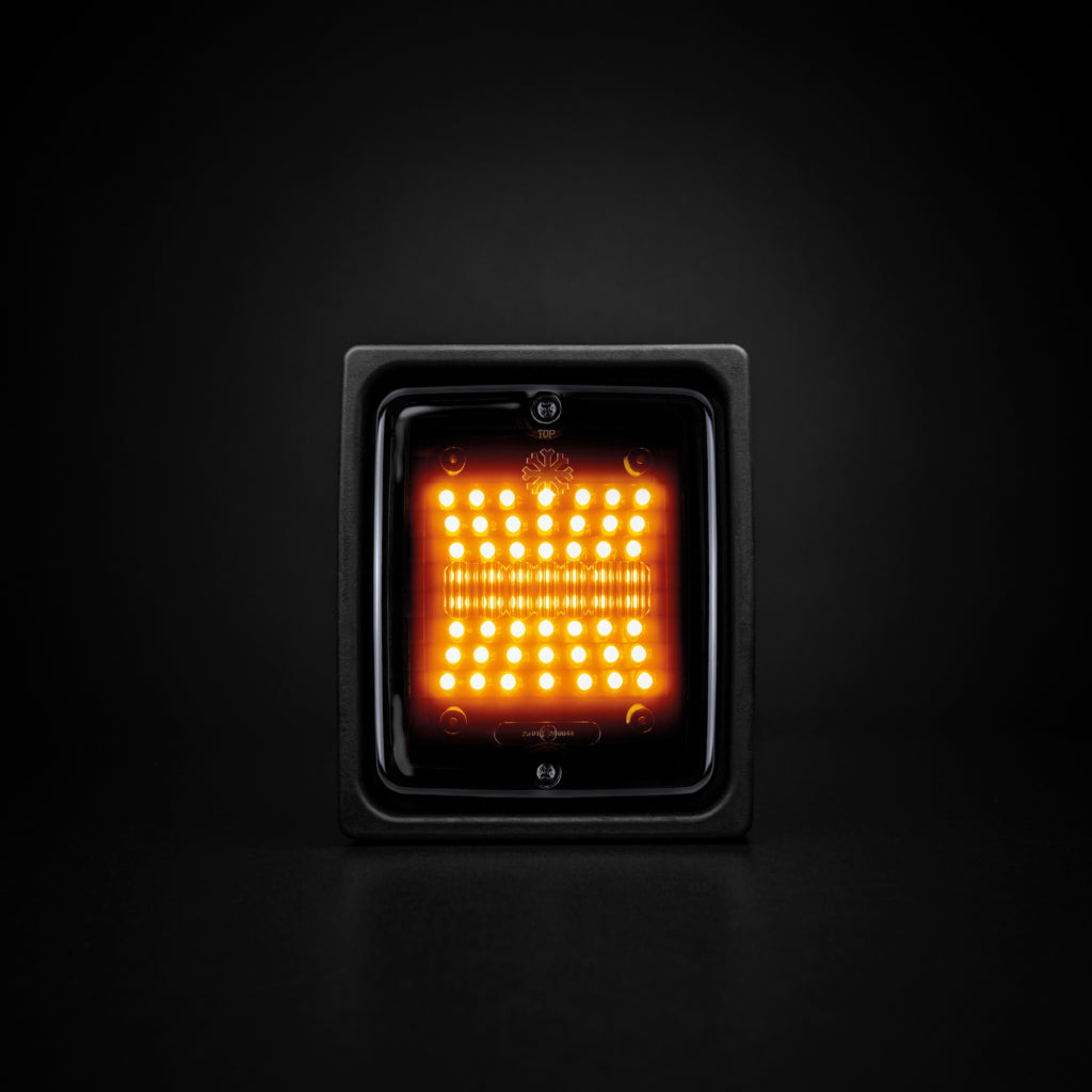 |STRANDS| SQUARE IZE LED (Smoke Lens)