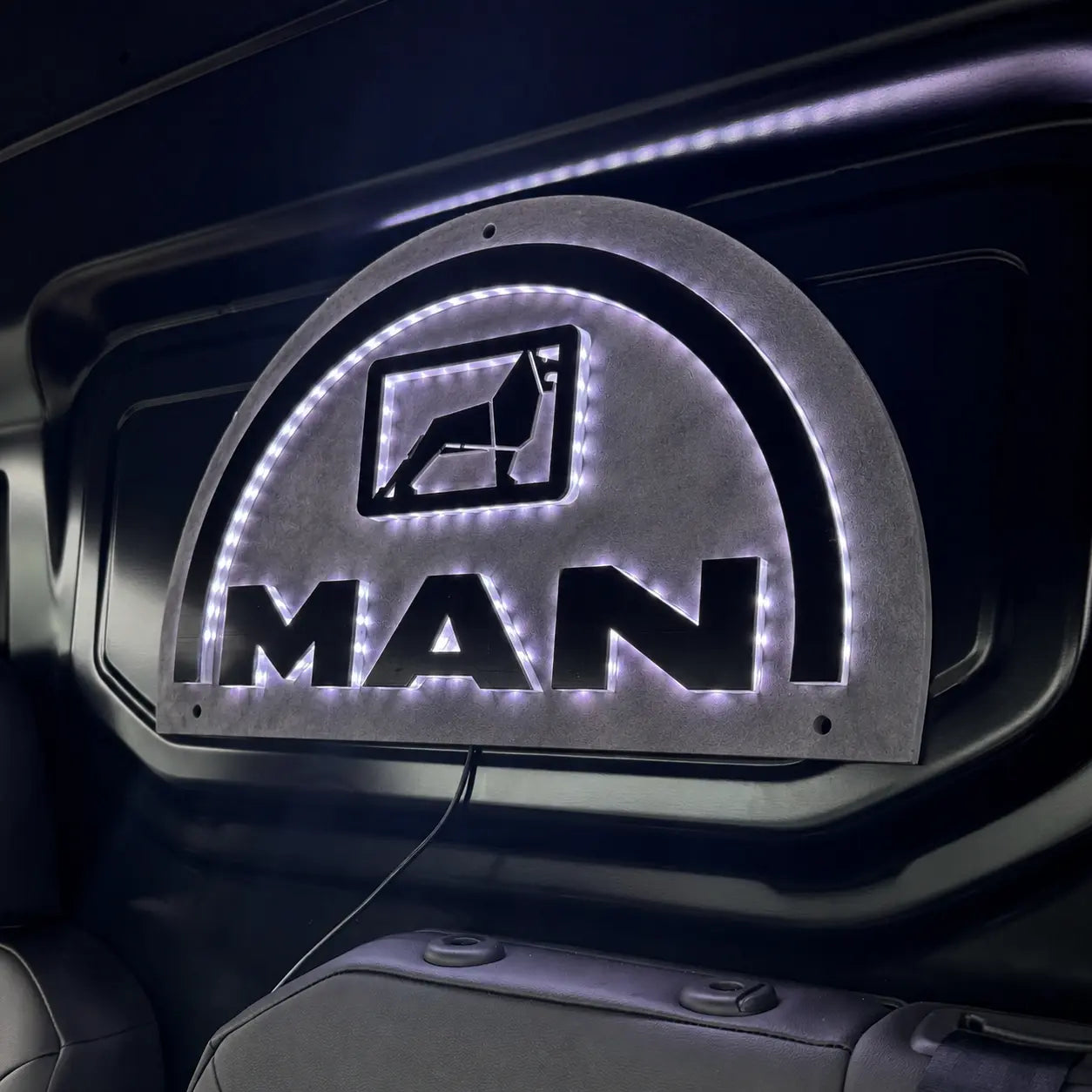 MAN 3D Van Light Board