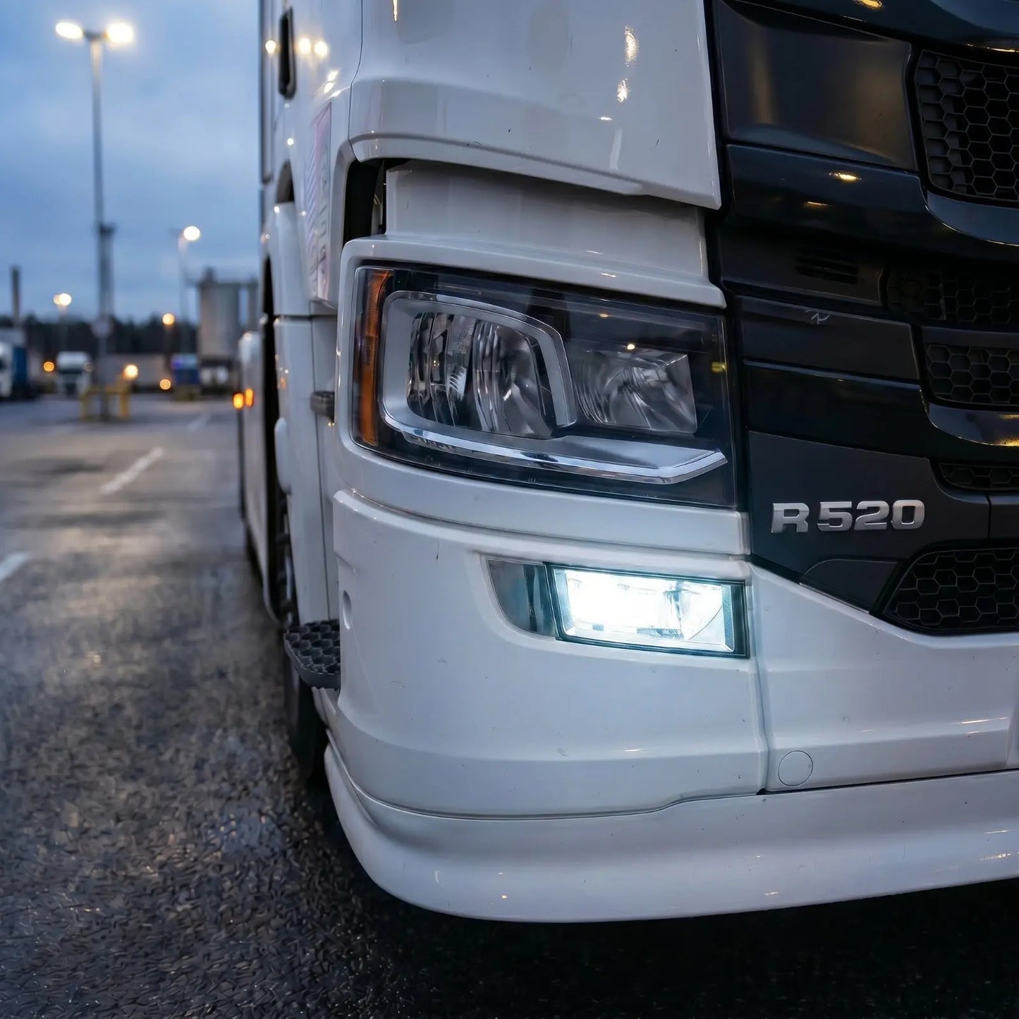 Scania Next-Gen Dual Colour Fog Lights (2016-2022)